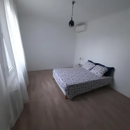 Apartment Renove